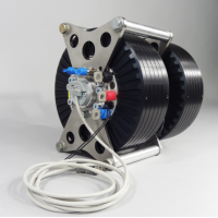 EMRAX 228    馬達(dá) 228 (109KW | 230NM)兩個(gè)電機(jī)可以堆疊在一起，以實(shí)現(xiàn)雙倍的功率/扭矩。